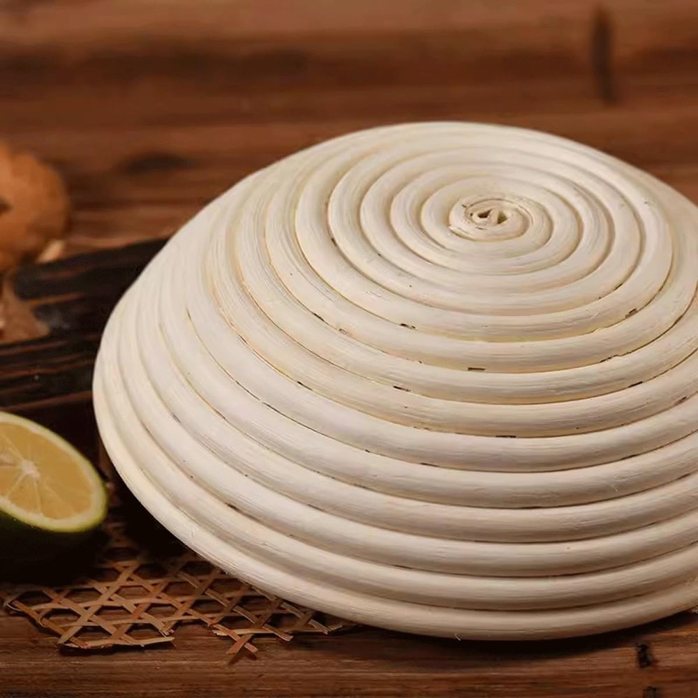 AITAF Bread Proofing Basket Oval Bread Banneton Proofing Basket With Dough Scraper And Linen Liner Cloth For Home Bakers Round Oval Natural Rattan Sourdough Proving Basket (Size : Round 23cm)