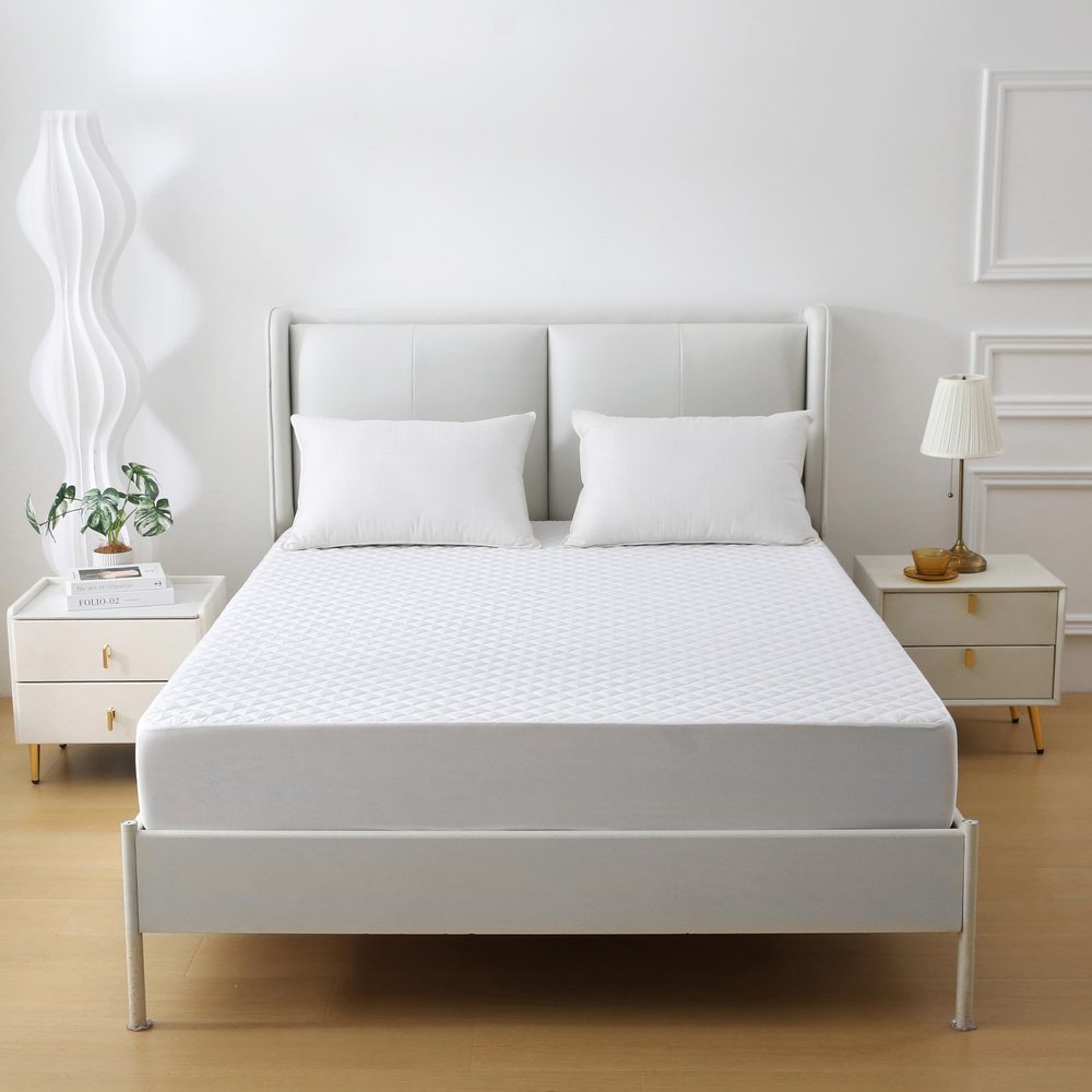 Marina Decoration Premium Luxury Ultra Soft Quilted Waterproof All Season Bedding Mattress Cover Protector Fitted Mattress Pad, Deep Pocket Fits Up to 16 Inch Twin/Single Size