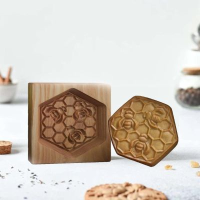 BLOWEST Carved Wooden Cookie Mold, Kitchen Cookie Cutter Gingerbread Cookie Stamp Biscuit Press Stamp Molds, Cookie Cutter for Cookie Stamp Summer Spring Decor Christmas Gifts (Bees), medium