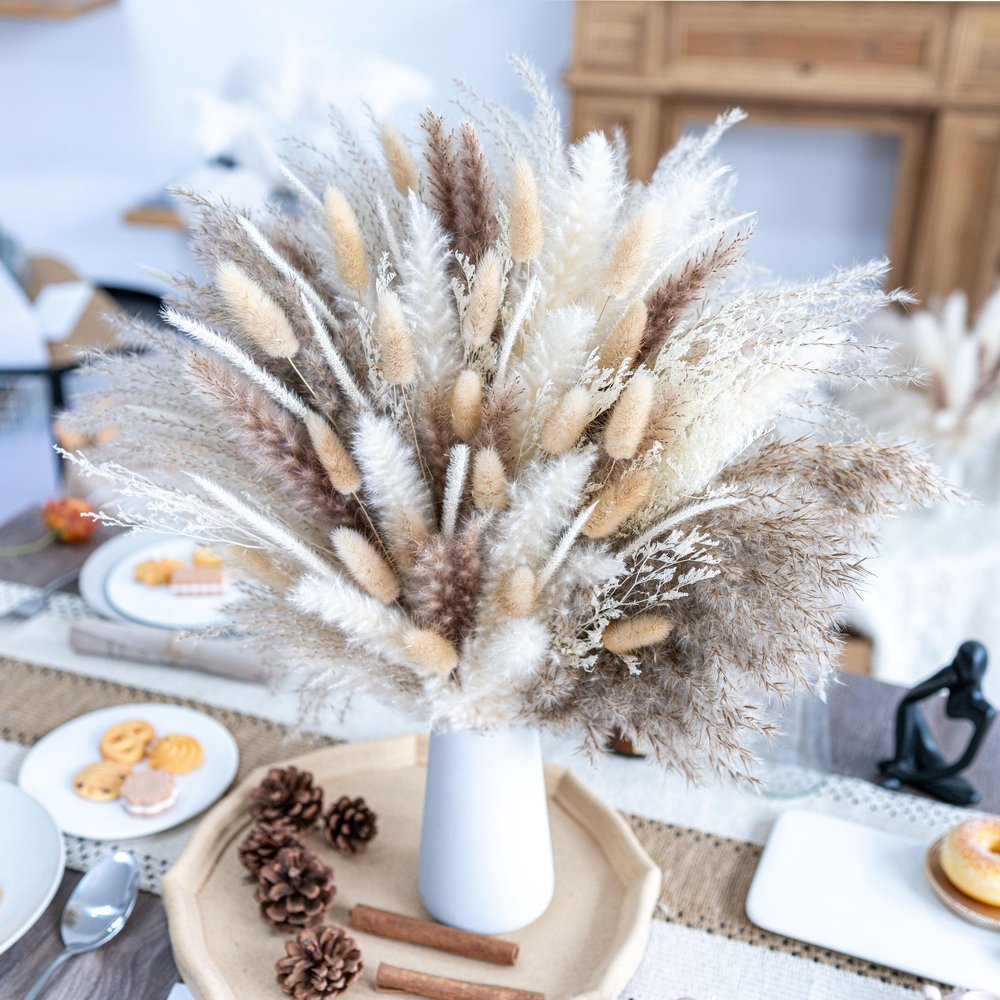 150PCS Natural Pampas Grass Bouquet | Boho Dried Floral Arrangement Centerpiece for Table, Wedding, Rustic Decor (150PCS)