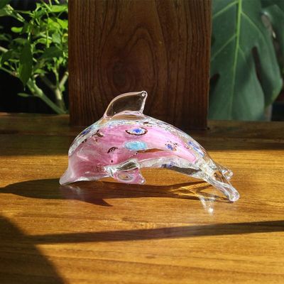 DECRZPB Coloured Glaze Art Pink Dolphin Fish Glass Figurine Handmade Blown Glass Animal Paperweights Gift for Birthday Home Decor Table Ornament