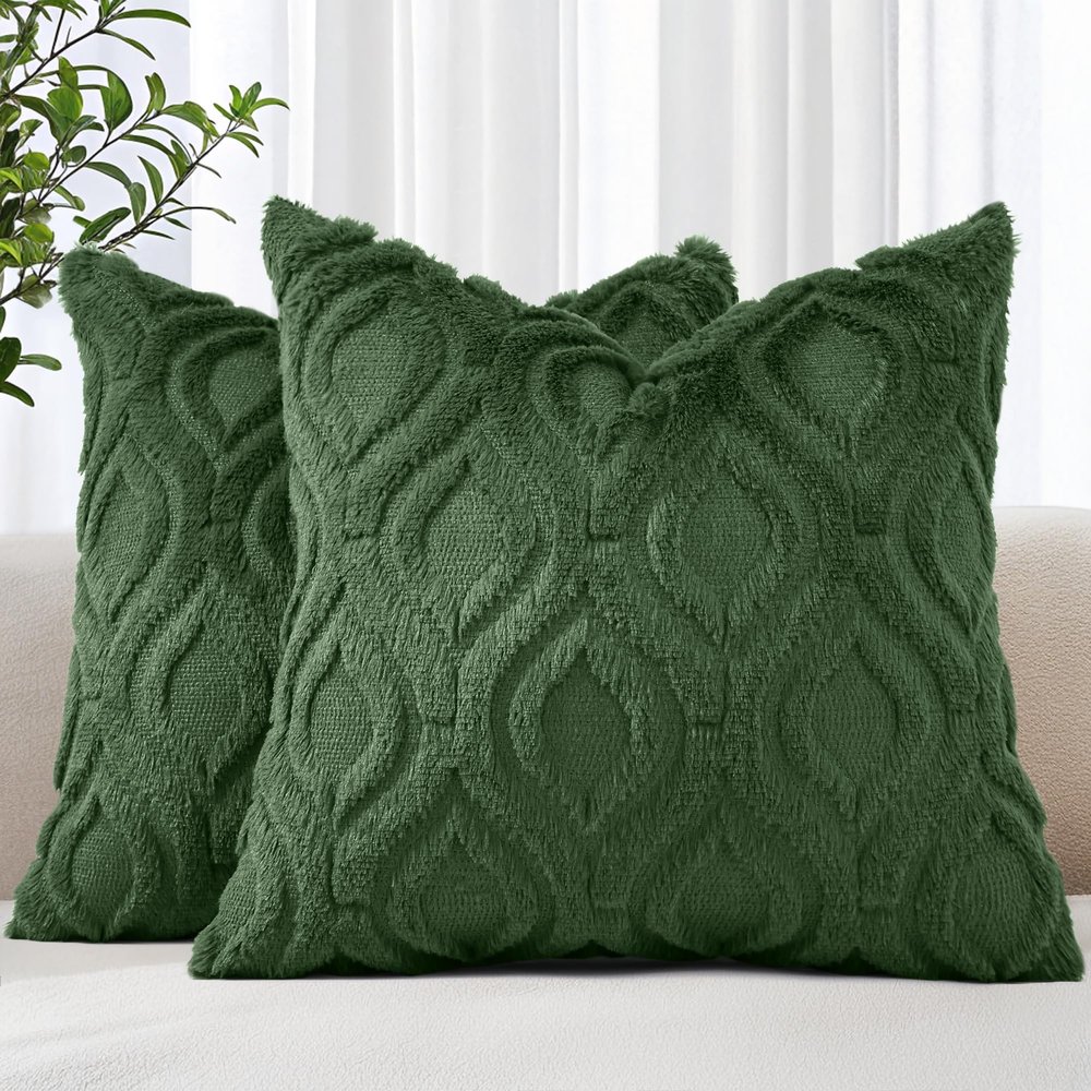 decorUhome Cozy Textured Throw Pillow Covers 20x20 Inch Set of 2, Soft Plush Faux Wool Forest Elf Accent Couch Pillow Covers for Modern Farmhouse Sofa Bed Living Room