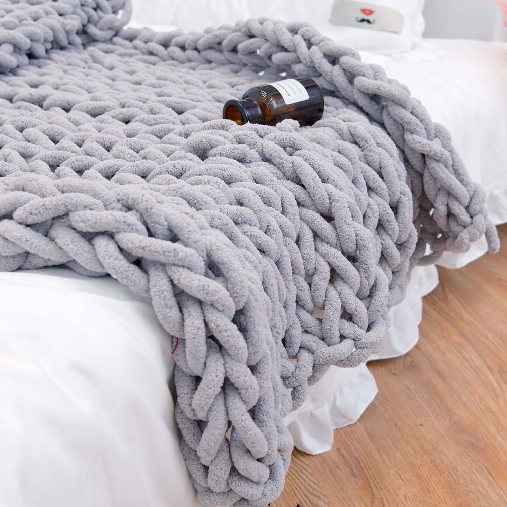 Gavilion Chunky Knit Blanket Throw, Soft Chenille Yarn Throw Blanket, Handmade Thick Cable Knit Crochet Blanket, Large Knit Chunky Throw Blanket for Couch Home Decor,Light Grey,47.2" x 59"