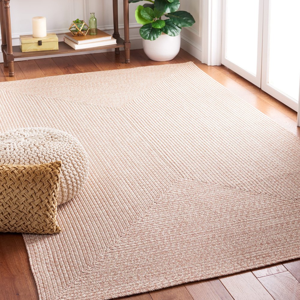 SAFAVIEH Washable Rug Outdoor Braided Collection - 5' Square, Natural, Handmade & Reversible, Non-Shedding & Easy to Clean, Ideal for Patio, Backyard, Mudroom (BRA201B)