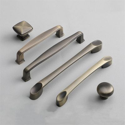 GGKLVWMA Antique Cabinet Door Pulls Kitchen Cabinet Handles Bronze Furniture Drawer Knobs Closet Wardrobe Handles for Furniture 1Pcs (Color : 7503 128mm)