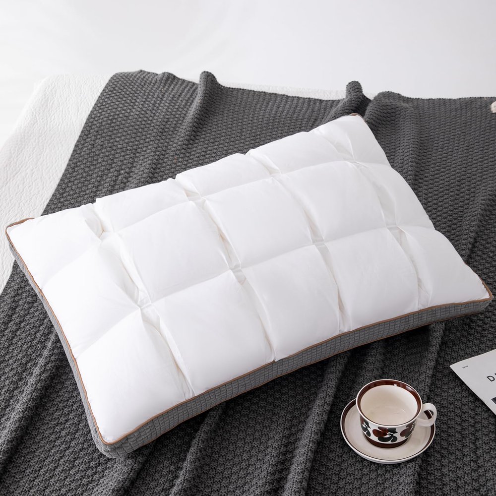 YOUR MOON Soft Pillow Queen for Sleeping, Super Soft Support Down Alternative Pillow, 100% Cotton Shell Luxury Comfy Fluffy Bed Pillows for Sleep(White)