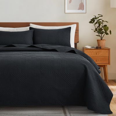 Lavsiry Black Quilt Twin Size with Pillow Sham, Summer Soft Geometric Pattern Bedspread, 2 Pieces Lightweight Coverlet Bedding Set for All Seasons