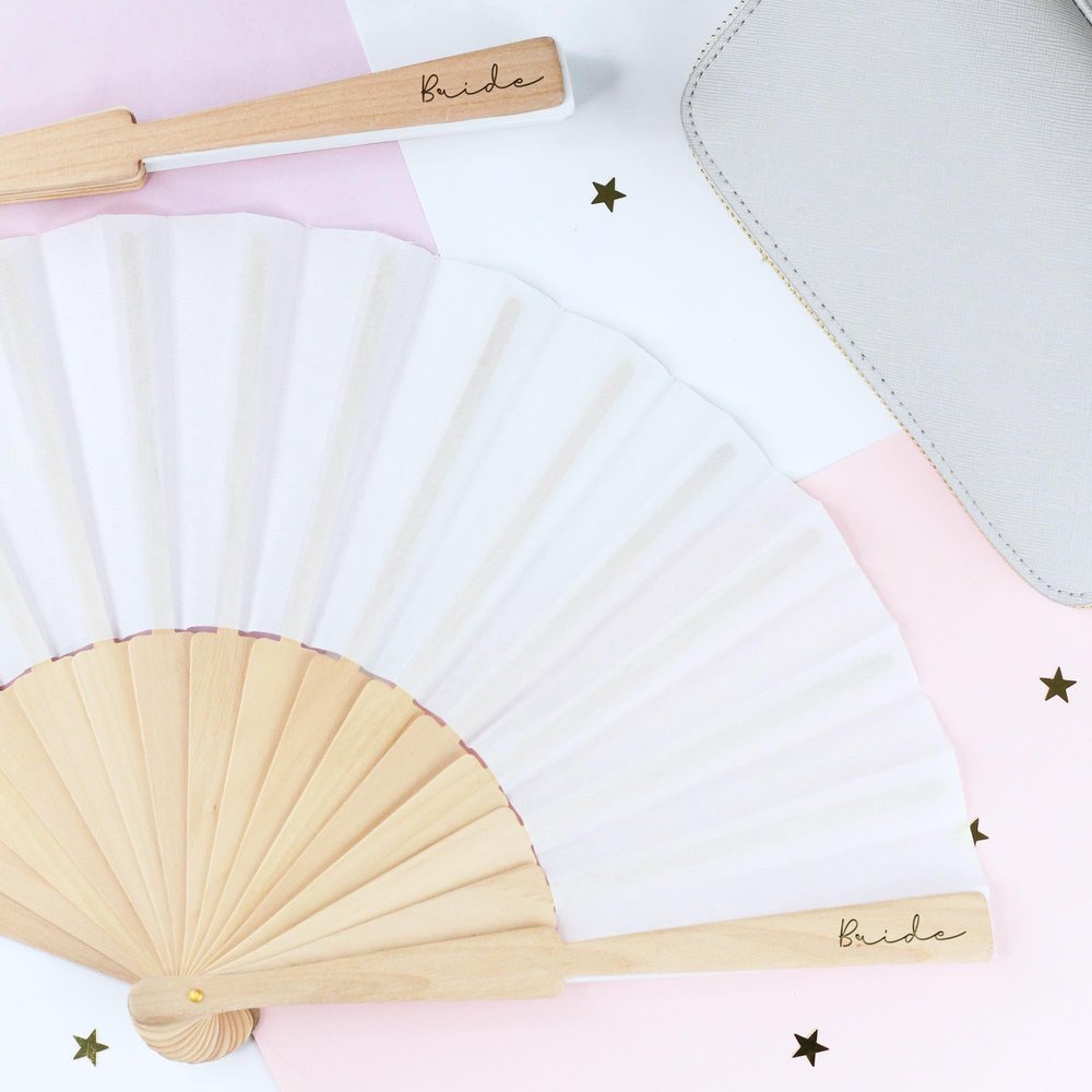 eBuyGB Engraved Bride White Wooden Wedding Role Folding Fan, Hen Party Accessories for Bride To Be, Hen Do Decorations - 42.5cm x 23cm (Font 1)