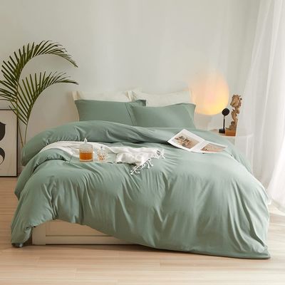 Sage Green Duvet Cover King Size Soft Washed Microfiber 3 Pieces Bedding Set 1 Duvet Cover 104x90 with 2 Pillowcases Light Green Comforter Cover Modern Soft King Duvet Cover with Zipper Closure