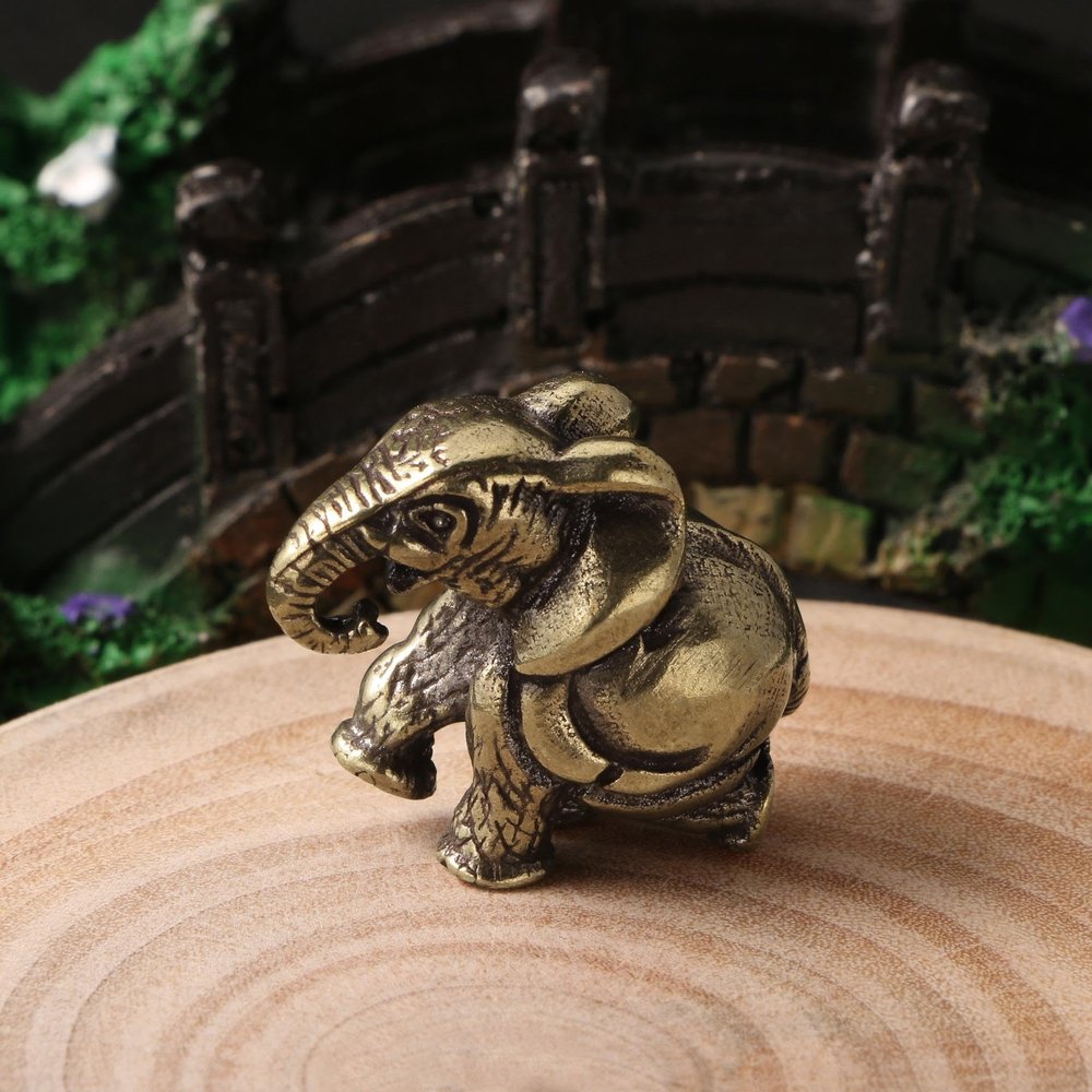 JIAPAILAIYUN Brass Figurine,3.1x2.5cm Antique Collection Small Bronze Solid Copper Crafts Animal Ornaments to Gather Wealth Brass Elephant Ornaments