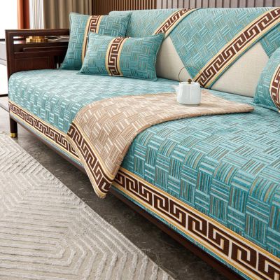 ZCXRYFL Luxury Couch Covers 1 2 3 4 Seater Chenille Sofa Cover for Leather/Wooden/Fabric Sofa L/U Shaped Corner Non-Slip Sofa Slipcovers Balcony Anti-Scratch Blanket for Cat Dog(70X120cm,Green)