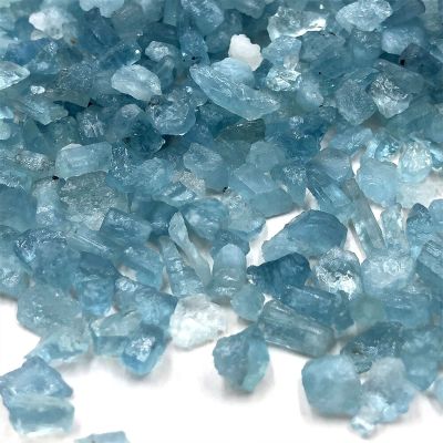 NSIXSURIM 20g/Pack Natural Aquamarine Raw Stone Chips Crystals Quartz Collectible SpecimenRough Gemstone Home Room Decor Natural Stones Crystals and Stones