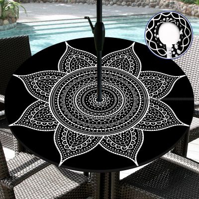 Butaluk Outdoor Tablecloth with Umbrella Hole Waterproof Polyester Round Fitted Tablecloth with Elastic Zippered Table Cloth Round Cover for Picnic, Party (Black, 40''-44'')