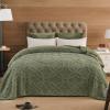 PHF Soft Sherpa Fleece Blanket King Size for Bed, 510GSM Fleece Lightweight Yet Warm Blanket, No Shed No Pilling, 108" x 90", Tufted Jacquard Cozy Thick Bed Throw for Home Decor Christmas, Dark Olive view 1