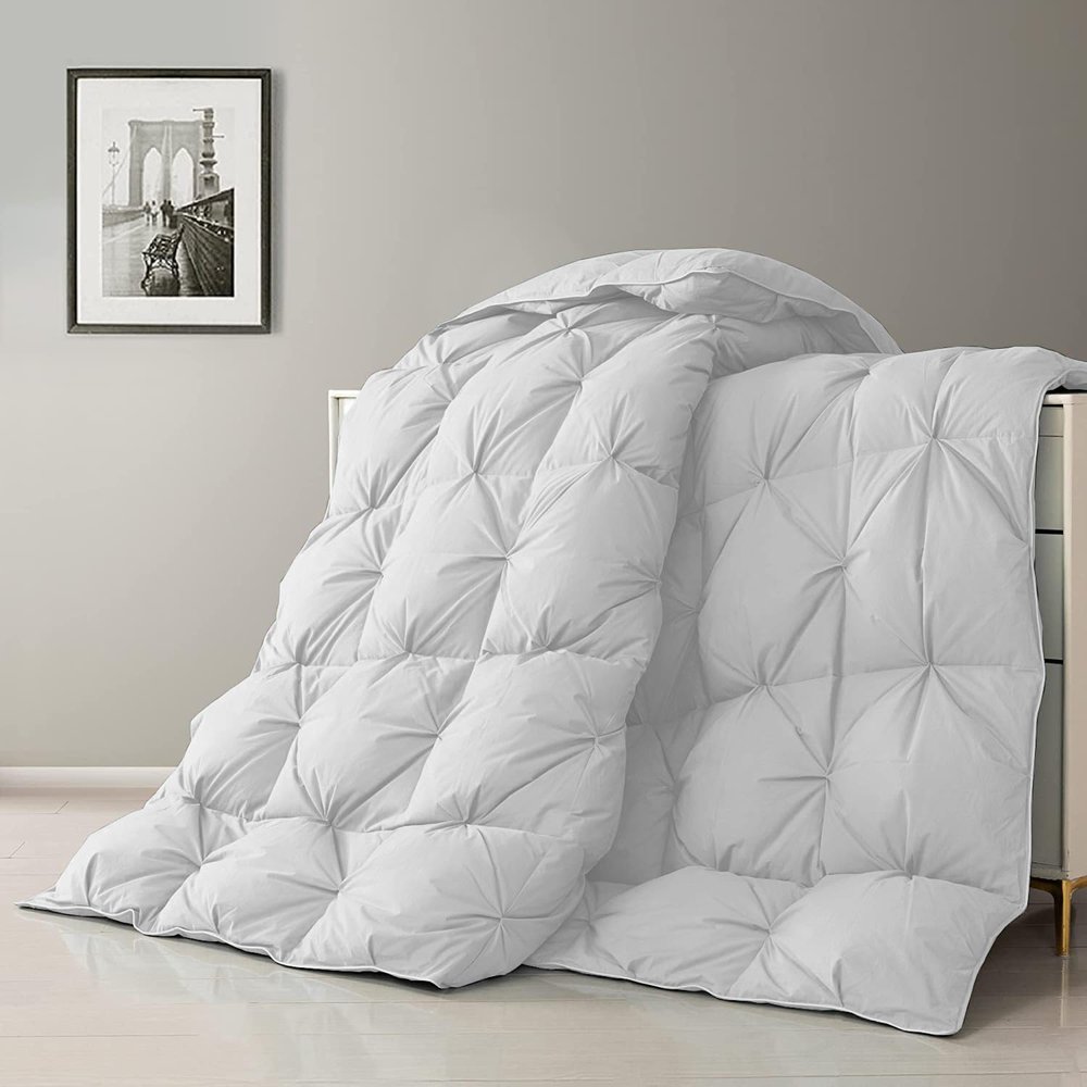 SLEEP-NEST 1000TC Super Oversized King Plus Comforter 138x122 Pinch Pleated Duvet Insert with 8 Corner tabs 1 Piece All Season Down Alternative 500 GSM Medium Warm Quilts Breathable, Silver Grey