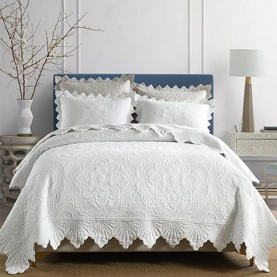 camandy Cotton Quilt Bedding Set Reversible Lightweight Coverlet for All Seasons, 3 Pieces Embossed Floral Solid White Bedspread with Ruffled Edge, Queen Size