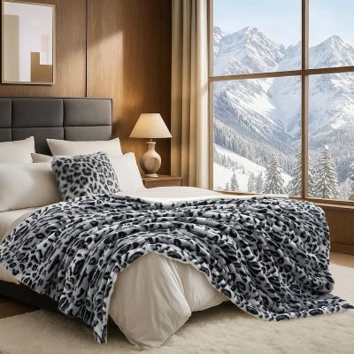 Cozy Bliss Luxury Faux Fur Throw Blanket Leopard Print, Non Shedding Double Sided Sherpa Blankets Super Soft Fluffy Thick Warm Throws Home Decor for Couch Bed Sofa Women,60"*80"Inches Snow Leopard