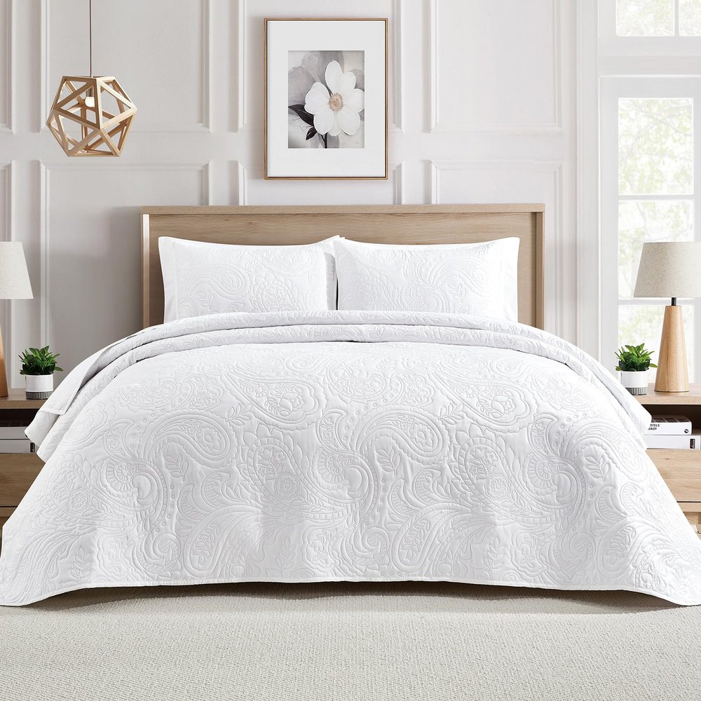 BOURINA Ultrasonic Quilt Set Bedspreads 3-Piece Bedding Set Pre-Washed Microfiber Ultra Soft Lightweight Flower Coverlet Set for All Season, King White