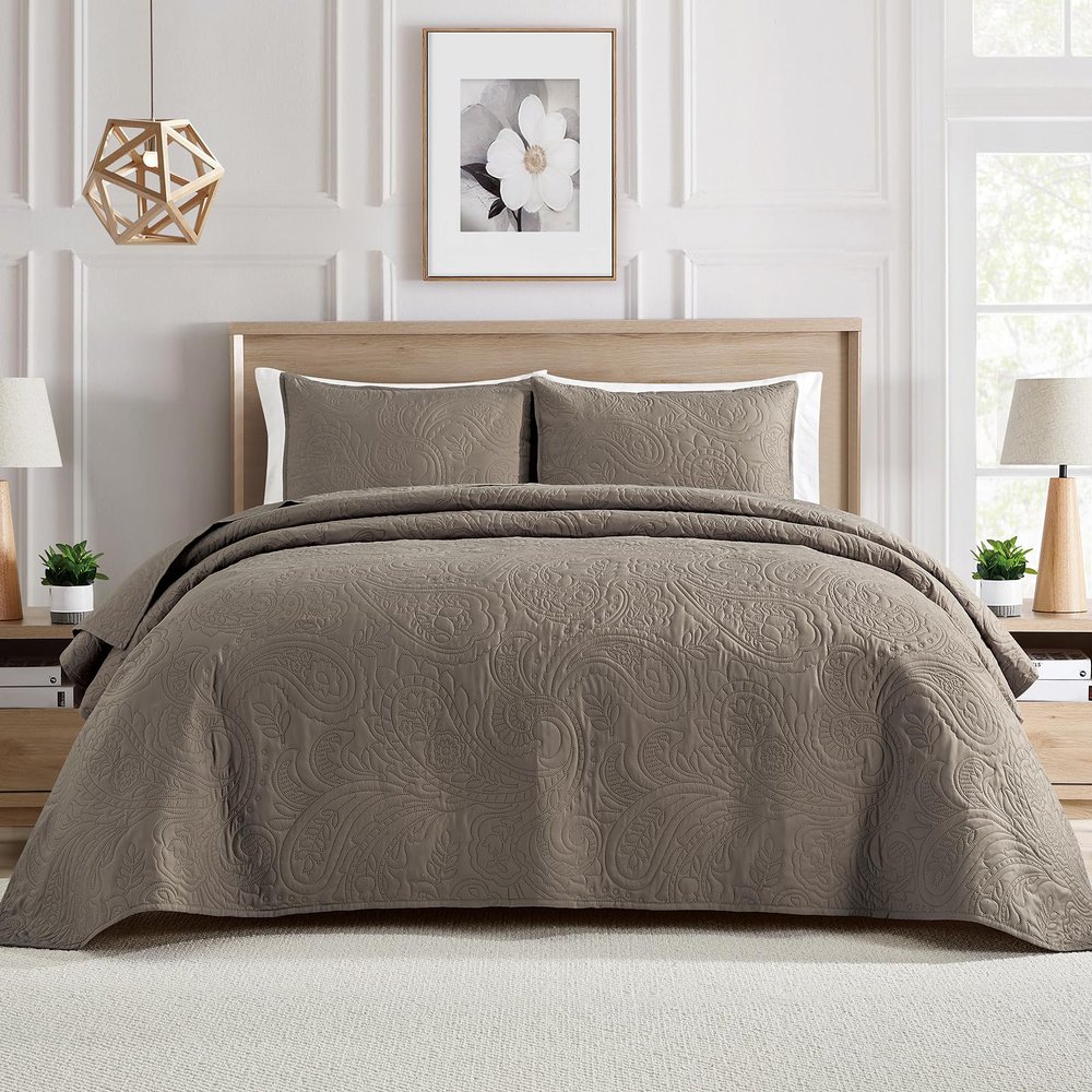 BOURINA Ultrasonic Quilt Set Bedspreads 3-Piece Bedding Set Pre-Washed Microfiber Ultra Soft Lightweight Flower Coverlet Set for All Season, Queen Taupe