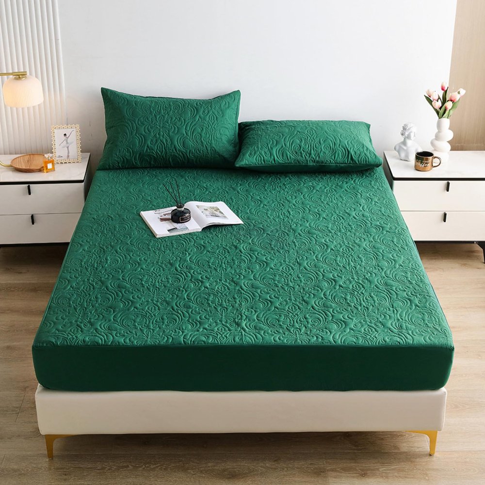 FCLDESHOP Bedding Fitted Sheet Deep Pocket,Pure Color Quilted Waterproof Bed Sheet, Children's Bedroom Cartoon Print Urine-Proof Mattress Protector,Green,200 * 220cm+30cm (3pcs)