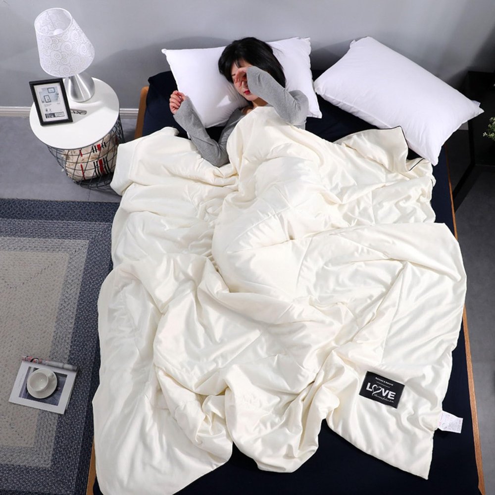 XHCTNN Cold Air Condition Thin Blanket, New Cool Ice Silk Quilt Cooling Fabric Air Condition Quilt Lightweight Plain Cooled Comforter(E,200x230cm)