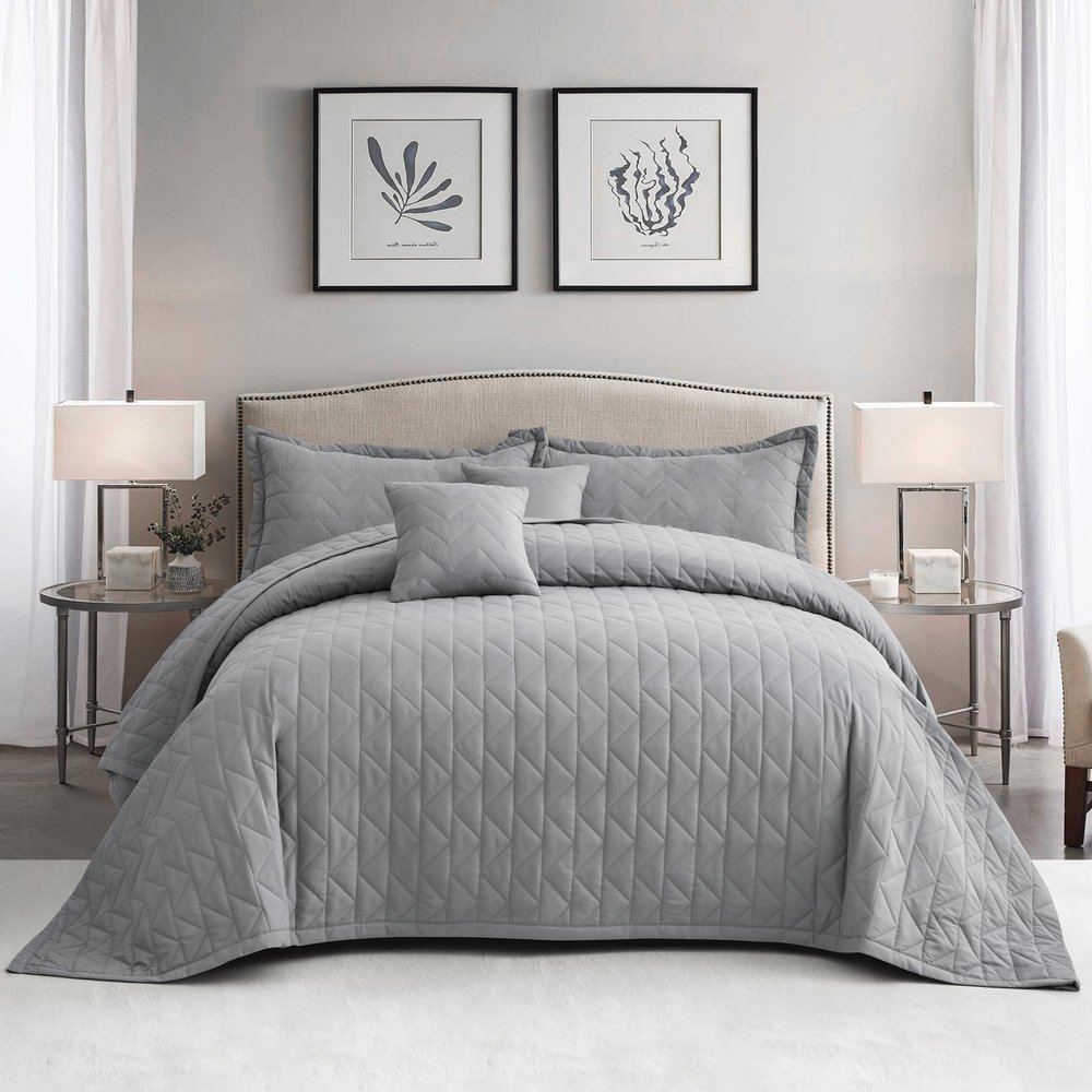 Blythease Oversized King Bedspread 128x120 Extra Wide, Modern & Contemporary Look, Lightweight Bedding Cover, Reversible, 5 Piece Set, Grey