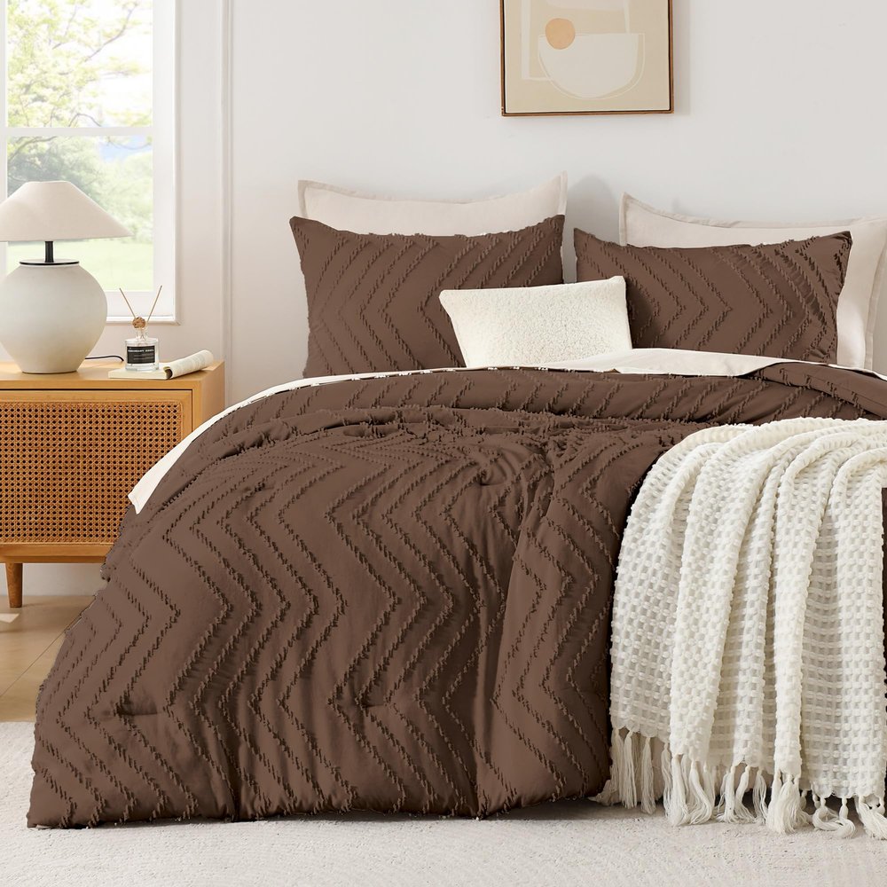 Andency Brown Twin/Twin XL Comforter Set, Twin Bed Comforter for College Dorm Girls Boys Kids Boho Soft Warm Cute Comforter, 2 Pieces Aesthetic Chevron Bohemian Bedding Set