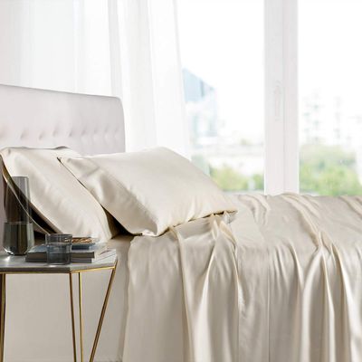 Threadinbox 100% Mulberry Silk Duvet Cover Set - 3-Piece Set - 30 Momme Grade 6A Mulberry Silk - Features Zipper Closure and Corner Ties, Super King 108"x98" (3 Piece)- Ivory Solid
