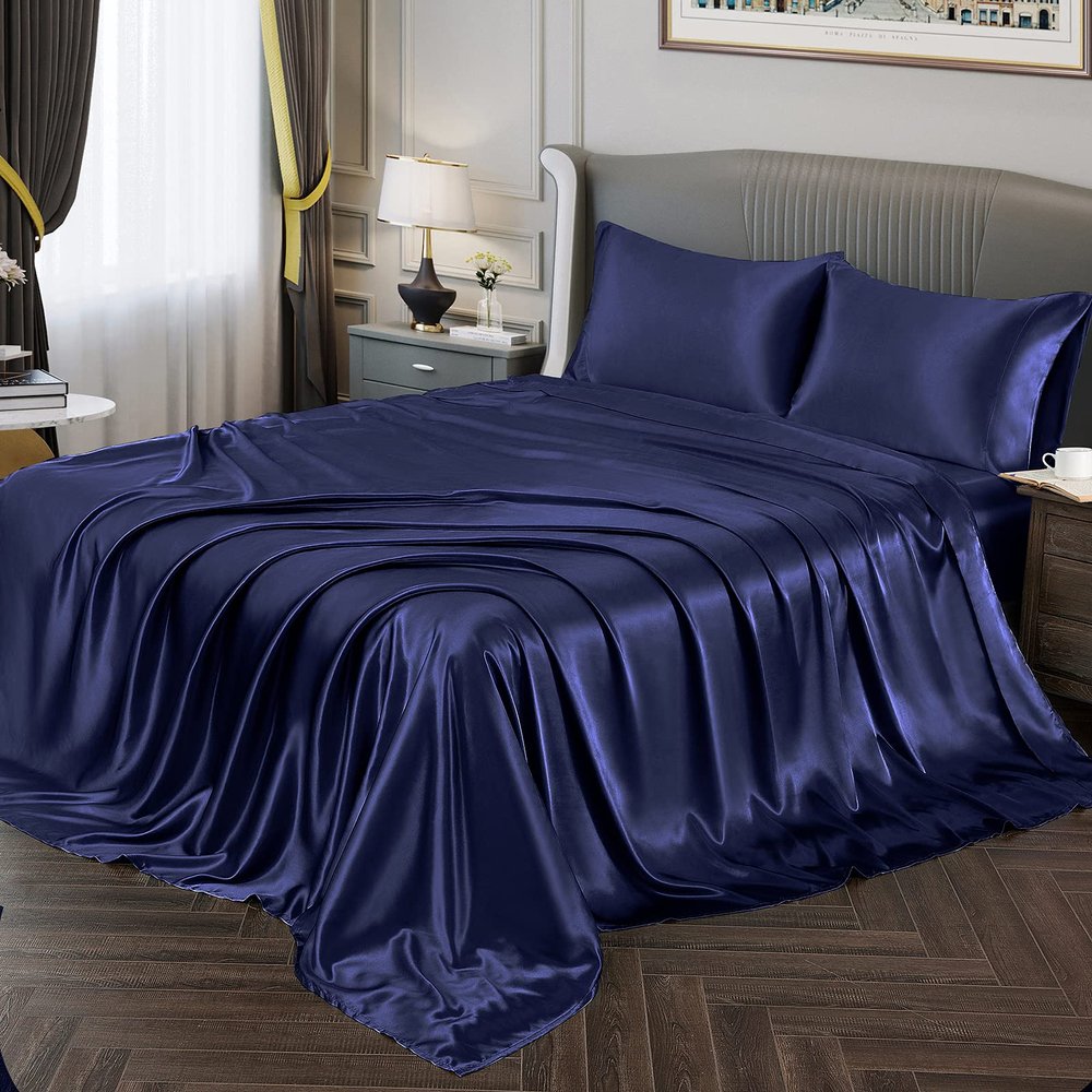 Threadinbox 100% Mulberry Silk Duvet Cover Set - 3-Piece Set - 30 Momme Grade 6A Mulberry Silk - Features Zipper Closure and Corner Ties, King/Cal-King 94x104 (3 Piece)- Purple Solid