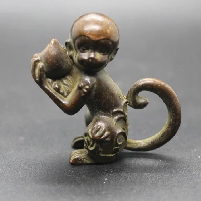 Frabakas Monkey with Peach Antique Copper Brass Tabletops Figurines Sculptures Statues Centerpieces Miniatures Paperweight Collectibles Home Decor Gifts Art Crafts 4cm x 4.2cm