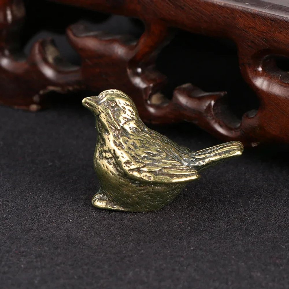 DUOLAIYUNSO Antique Dcor,2.8x2cm Brass Sparrow Statue Home Decor Ornaments Decorations Tea Pet Funny Bird Figurines Miniatures Craft