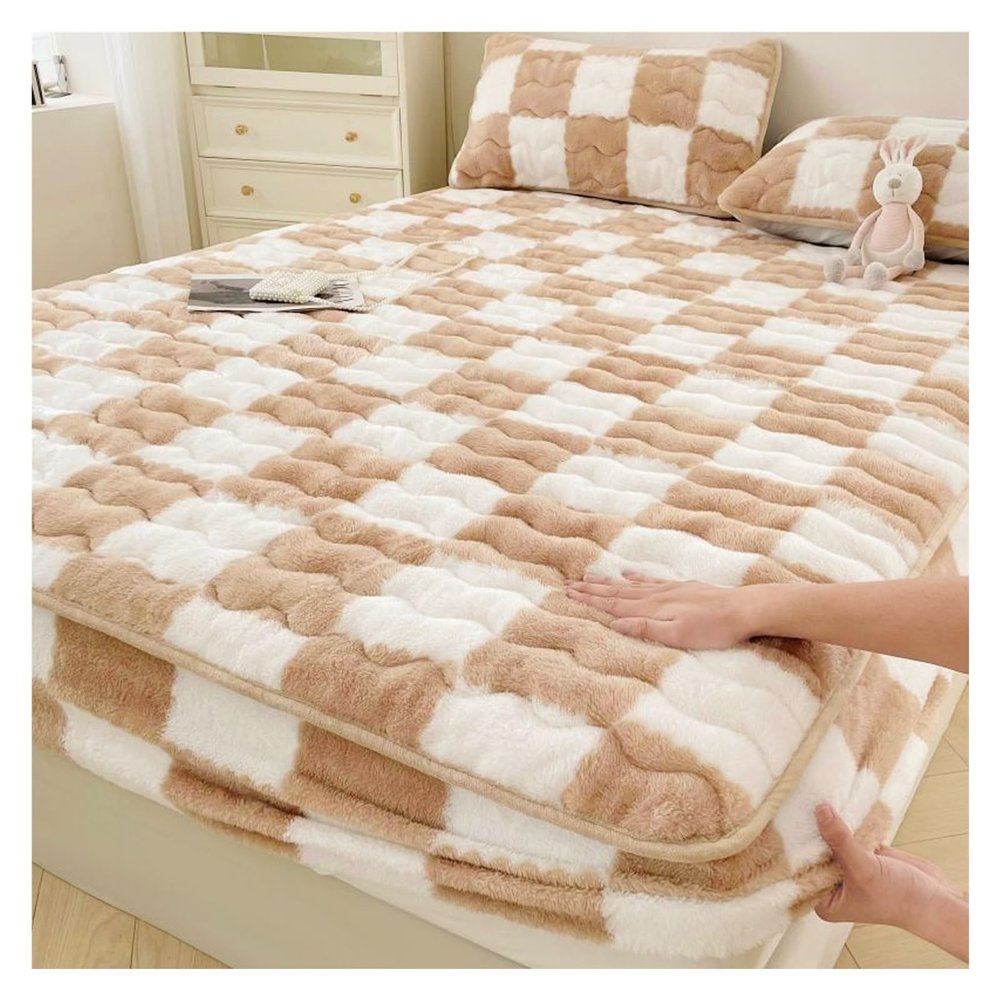ZGSYH Luxury Mattress Covers,Velvet Checkered Bedding Mattress Protector,12'' Deep Pocket Machine Washable Mattress Ftted Sheet for Twin Full Queen King California King Size Bed(Milk coffee,Pillow cas