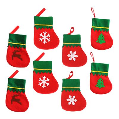 FUNOMOCYA 8pcs Christmas Cutlery Bags Festive Silverware Holder for Forks Knives Spoons Portable Tableware Supplies Holiday Theme for Dining Decor