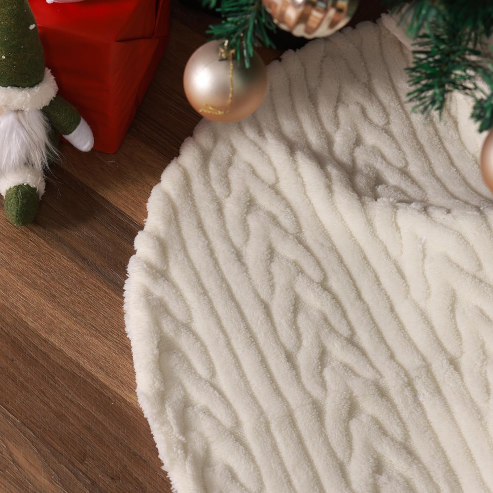 Christmas Tree Skirts 36inch White Faux Fur Xmas Tree Skirt for Christmas Decoration New Year Party Holiday Decorations
