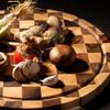 DYINGZL Acacia Round Chopping Board, Checkerboard Wood Cutting Board, Round Chopping Board with Juice Groove, Deli Wood Cheese Board view 4