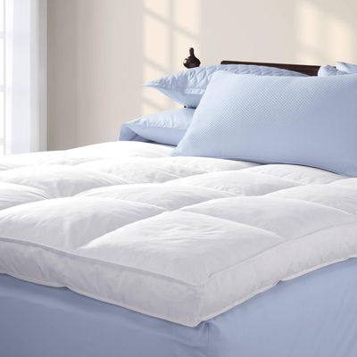 Cuddledown Traditional Featherbed | 100% Cotton Fabric | 95% Feathers & 5% Down | Bafflebox Construction | Oeko-TEX Standard 100 | RDS Certified | Queen Size