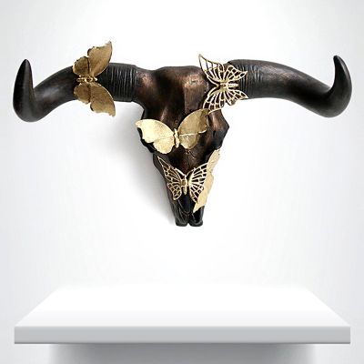 Cow Skull Wall Decor Cow Horn Butterfly Sculpture Hanging Resin Wildlife Decorations, Wild Animal Art Statues Handmade Simulation Bull's Head Figurines Home Decor for Living Room