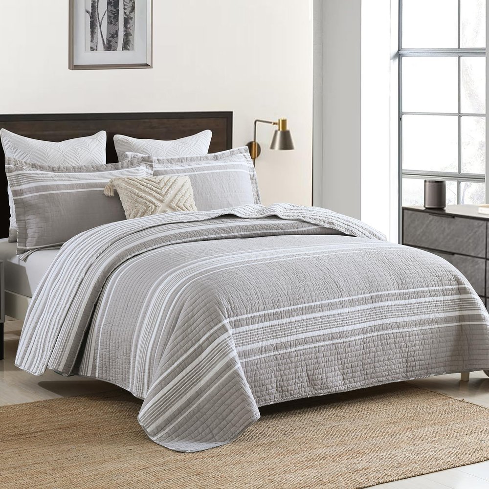 Quilta 100% Cotton Quilt Set Queen Size - Gray Striped Farmhouse Quilt Bedding Set, Soft Lightweight Bedspread, Home Decor Comforter Coverlet 3pcs for All Seasons, Gray/White