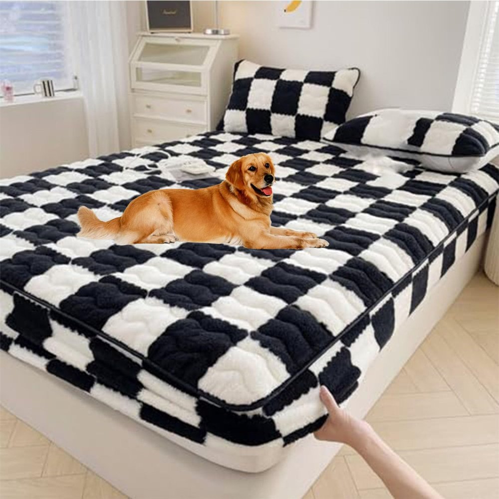 EDVKLNG Milk Velvet Checkered Bedding Mattress Cover,Luxury Fuzzy Flannel Fluffy Mattress Twin Bed Non-Slip Protector,Milk Velvet Mattress Covers Fitted Velvet Plush Sheet (Black,59.0 * 78.7in)