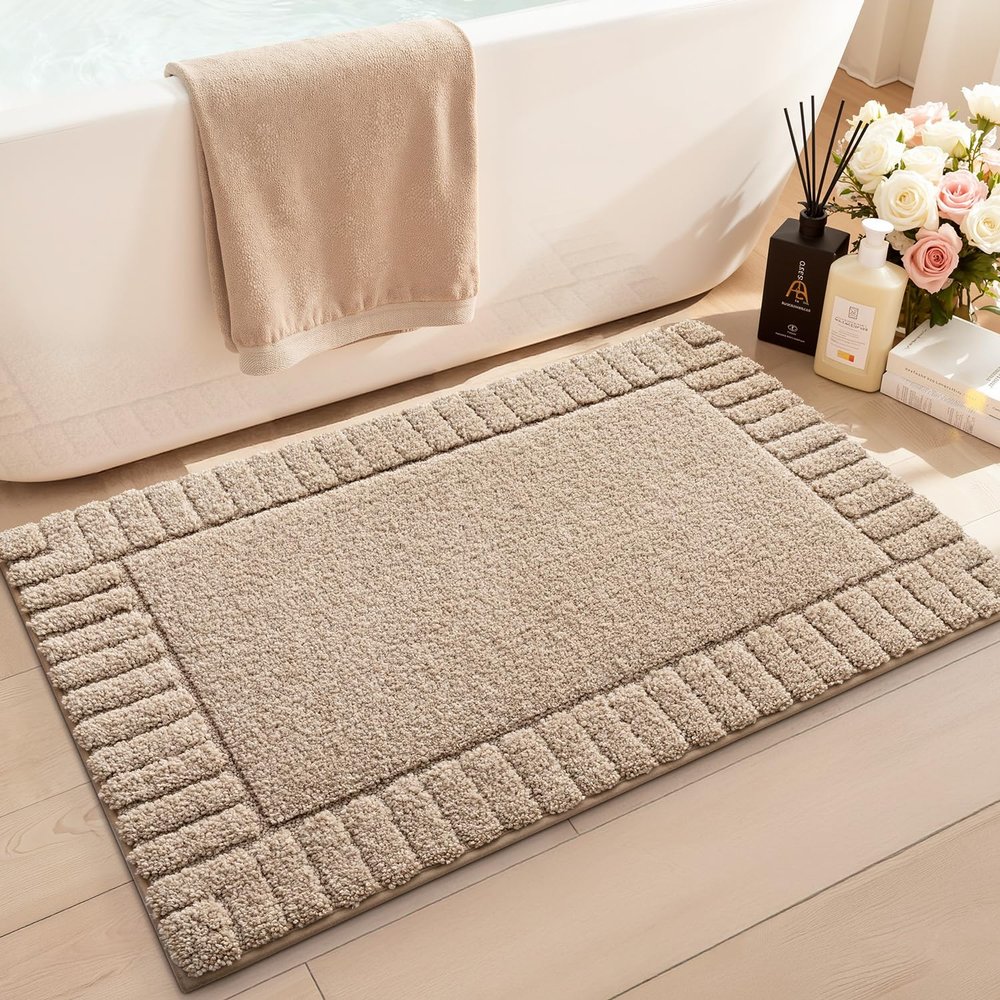 LUMI Bathroom Rugs Non Slip with Rubber Backing, Extra Soft Plush Microfiber Bath Rug Absorbent, Machine Washable Bath Mat Quick Dry for Tub, Shower, Hotel, Beige, 20"x32"