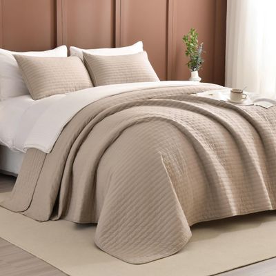 Masaca Oversized King Bedspread 120x120,3Pcs Extra Large Farmhouse Lightweight King Quilt Bedding Set Linen Colored Soft Quilted Bedspreads for All Season