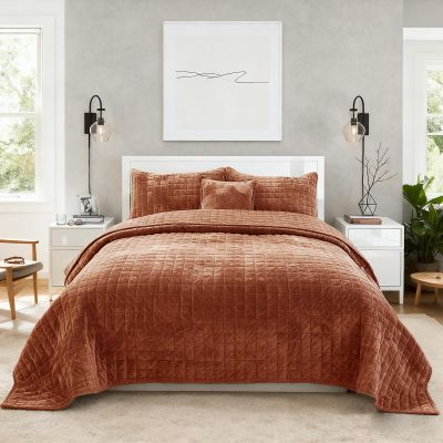 COCOPLOCEUS Quilt Set California King Size 106x118 Luxurious Velvet Bedding Sets with 2 Pillow Shams 20x36 3 Pieces Ultra Soft Quilted Bedspread Coverlet Comforter for All Season, Rust