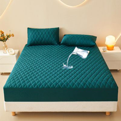 HEVOY Quilted Mattress Cover, Waterproof Mattres Protector Pad, Mattress Pad Cover Fitted, Breathable Machine Washable Elastic Fitted Mattress Topper, Fitted Up to 11 Inch (Grid Green, Queen)