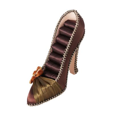CONGARTENO Creative High-heeled Shoe Jewelry Display Stand Chic Ear and Ring Organizer for Home Decor Dark Ample Storage for Earrings and Rings