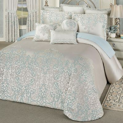 Luxurious Avalon Bed Set | Sophisticated Elegant Jacquard Woven Scroll | Oyster Spa Silver Gray | 3 Piece Set: Queen Bedspread and 2 Standard Shams