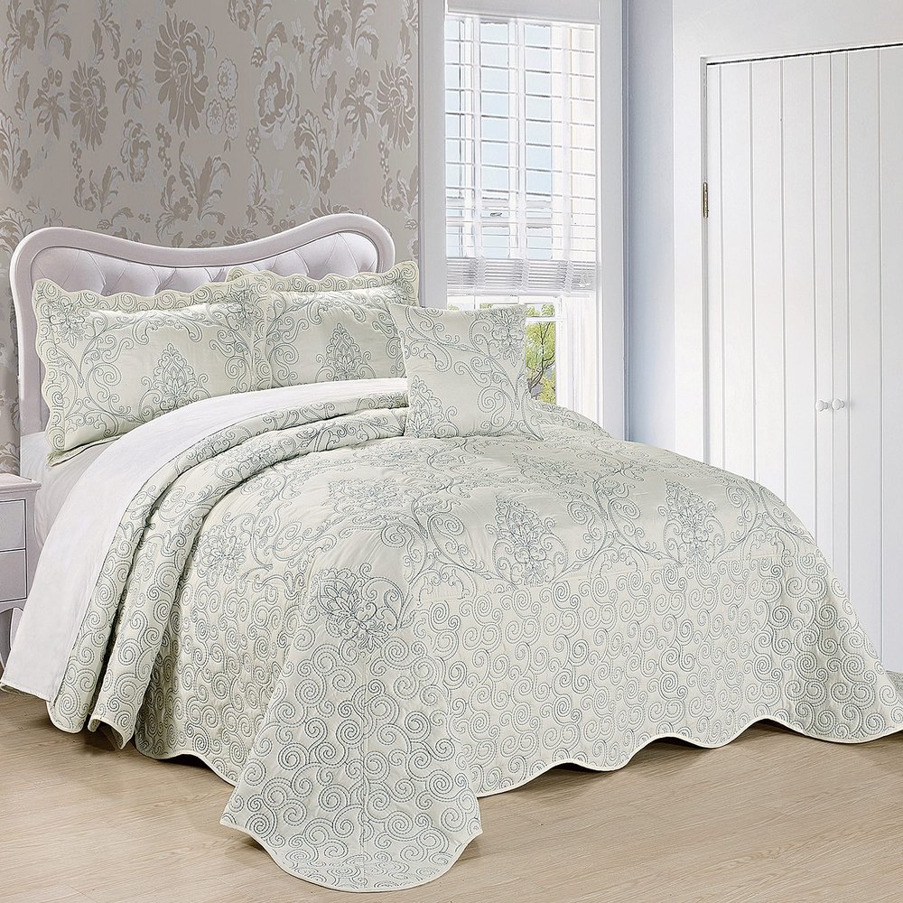 Home Soft Things Damask 4 Piece Bedspread Set, Scalloped Edge Reversible Coverlet Comforter Prewashed Bedding Set, Matelasse Embossed Floral Solid Pattern, Antique White, Queen (90" x 90")