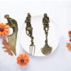 NDNCZDHC Halloween Cutlery Set, Black Gothic Flatware Set, Metal Dishwasher Safe, Skull Silverware Set with Knife Fork Spoon Spooky Utensils Cutlery (Gold) view 2