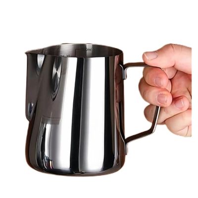 QXCIVR Coffee Milk Frothing Pitcher Jug 304 Stainless Steel Precise Scale Steam Coffee Professional Advanced Coffee Utensils(600ML Titanium Black)