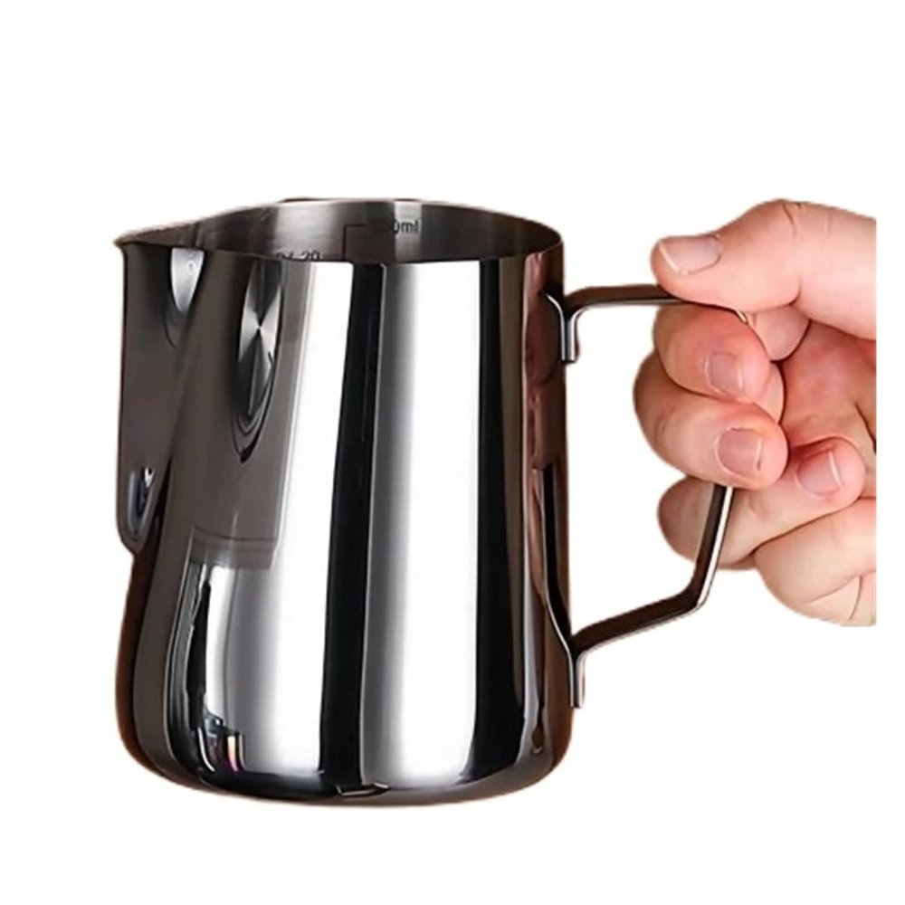 QXCIVR Coffee Milk Frothing Pitcher Jug 304 Stainless Steel Precise Scale Steam Coffee Professional Advanced Coffee Utensils(600ML Titanium Black)