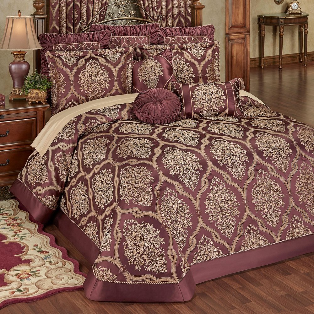 J. Queen New York Laurelton Luxury Grande Bedspread, King, 3 Pc Set